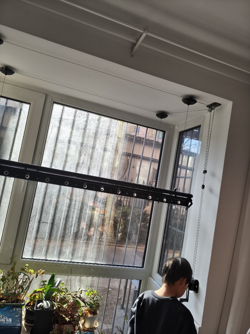 智能晾衣架升降卡顿怎么办？