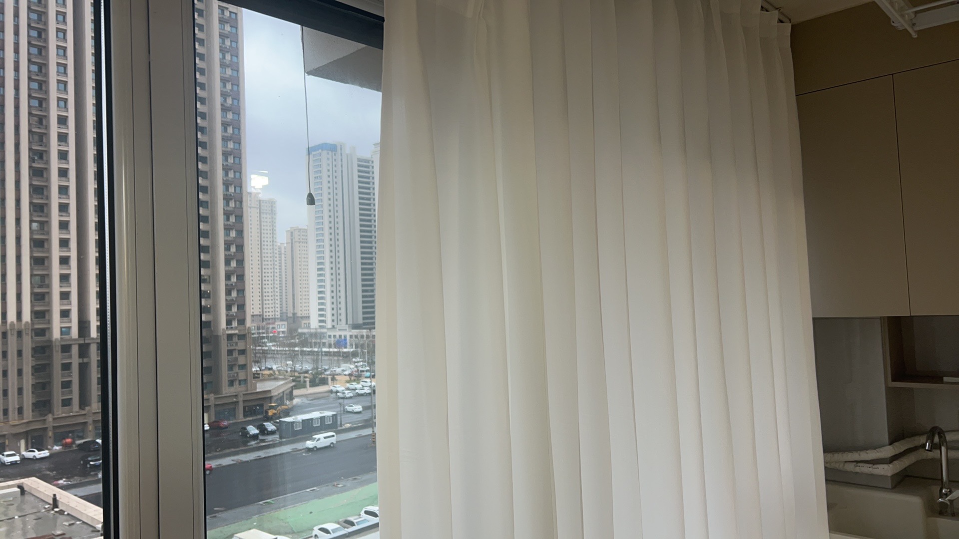 图 3(窗边区域) 图 3(窗边区域)