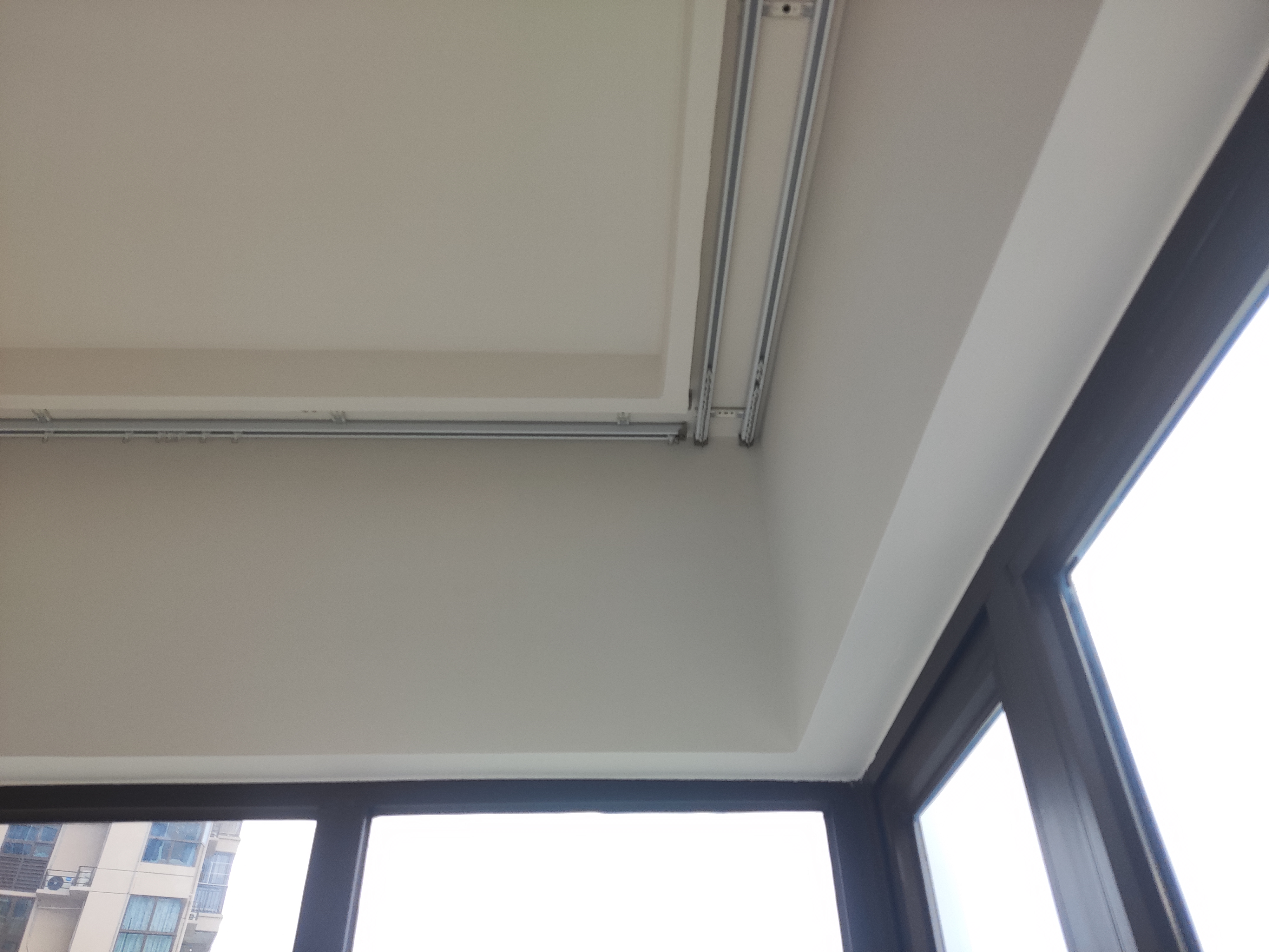 海南富娜现代简约双层窗帘安装实景