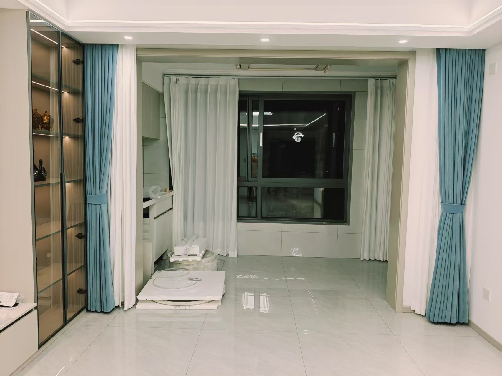 海口龙华区封窗阳台定制窗帘 海口龙华区封窗阳台定制窗帘