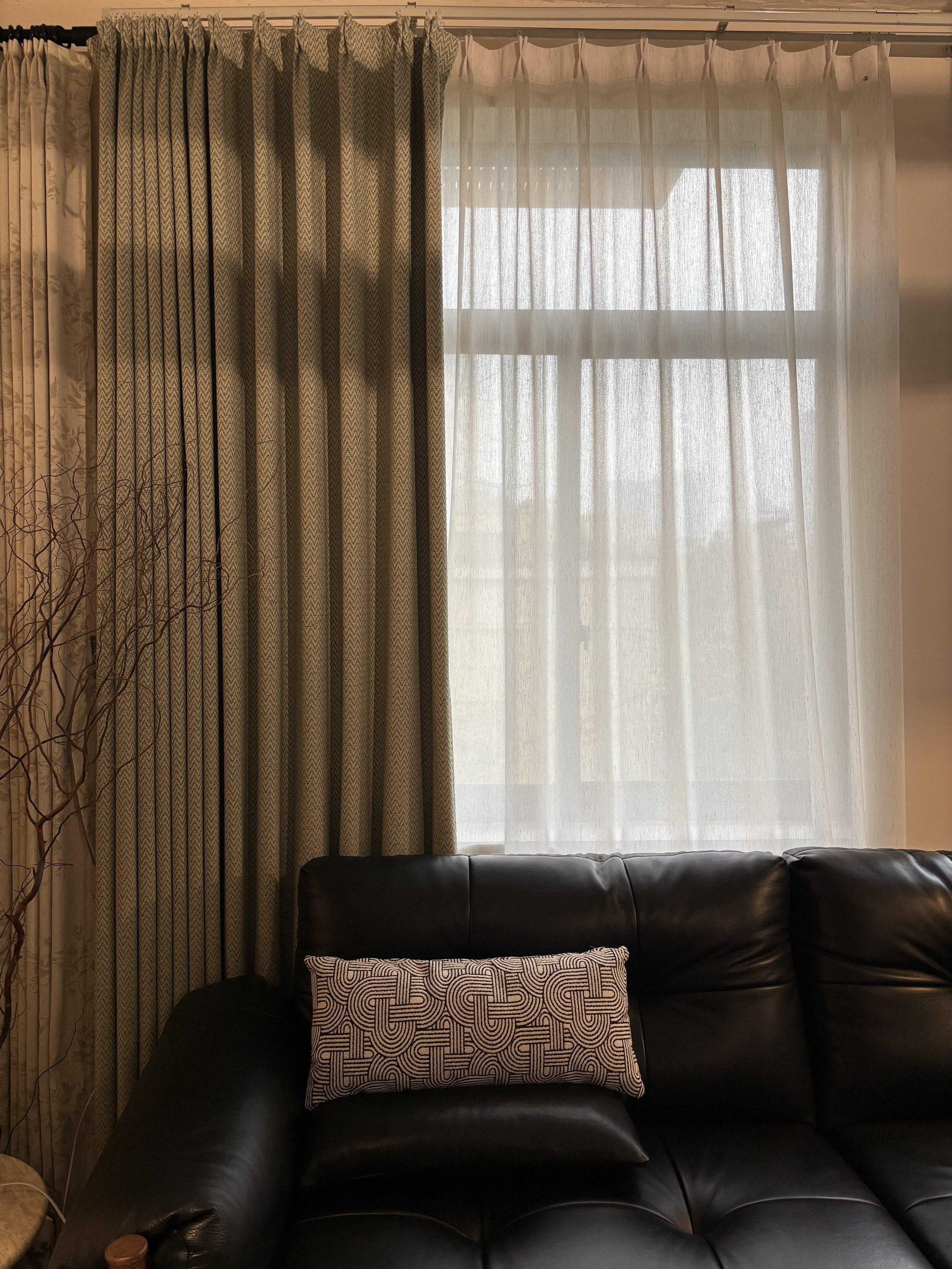 V 形波浪纹窗帘 (2).jpg