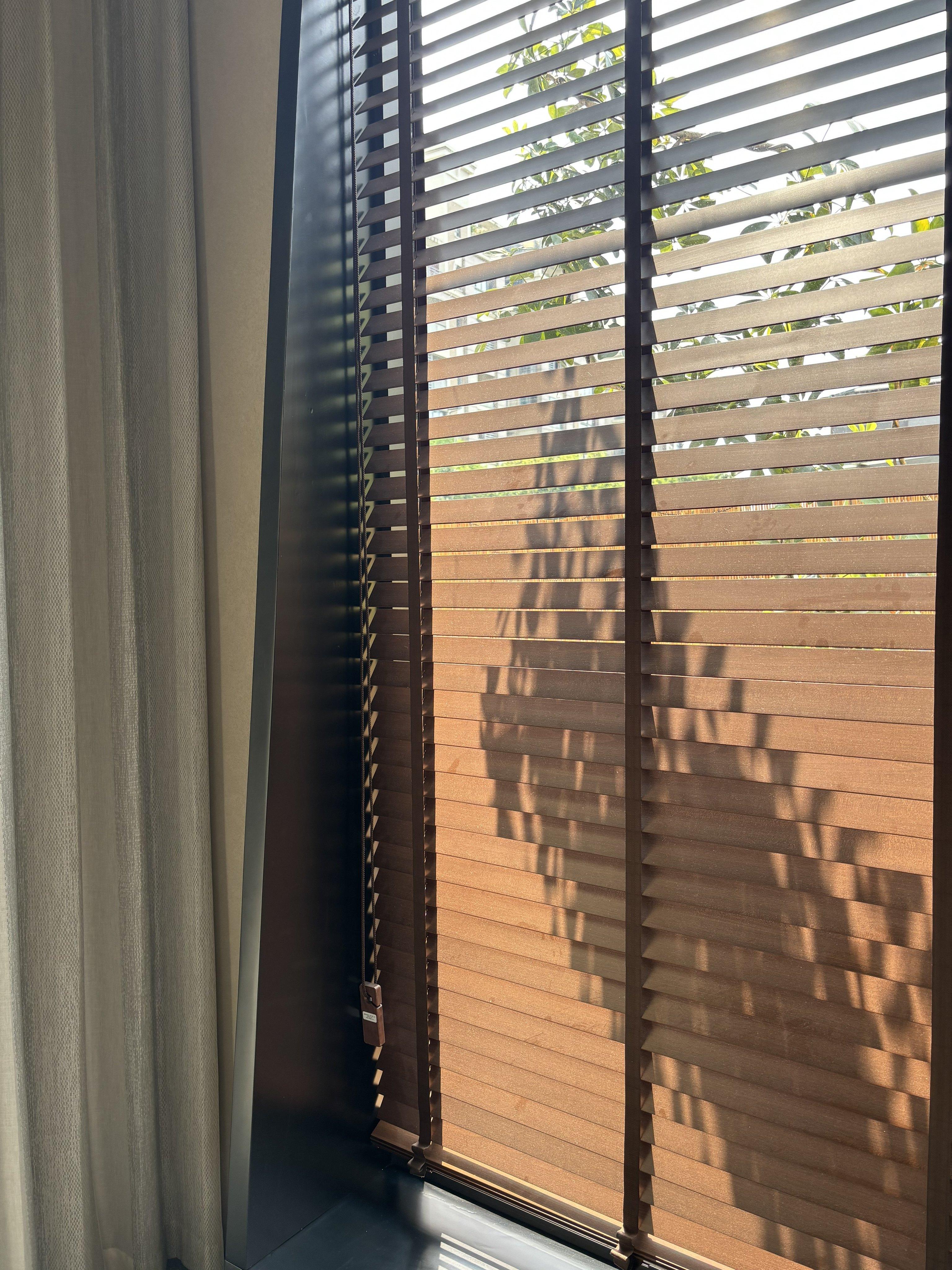 实木百叶窗 (2).jpg